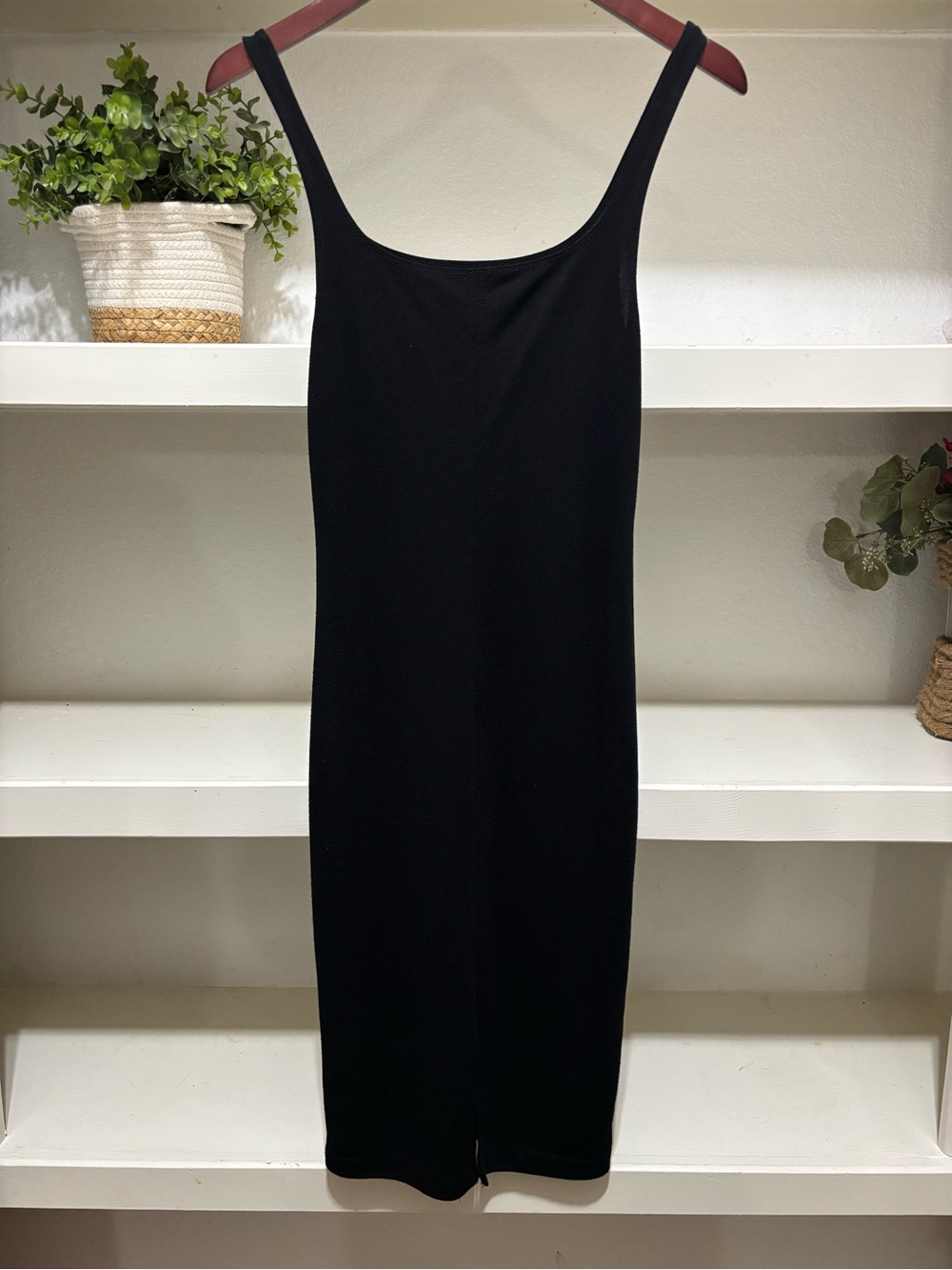 Zara Black Sleeveless Midi Scoop-Neck Dress